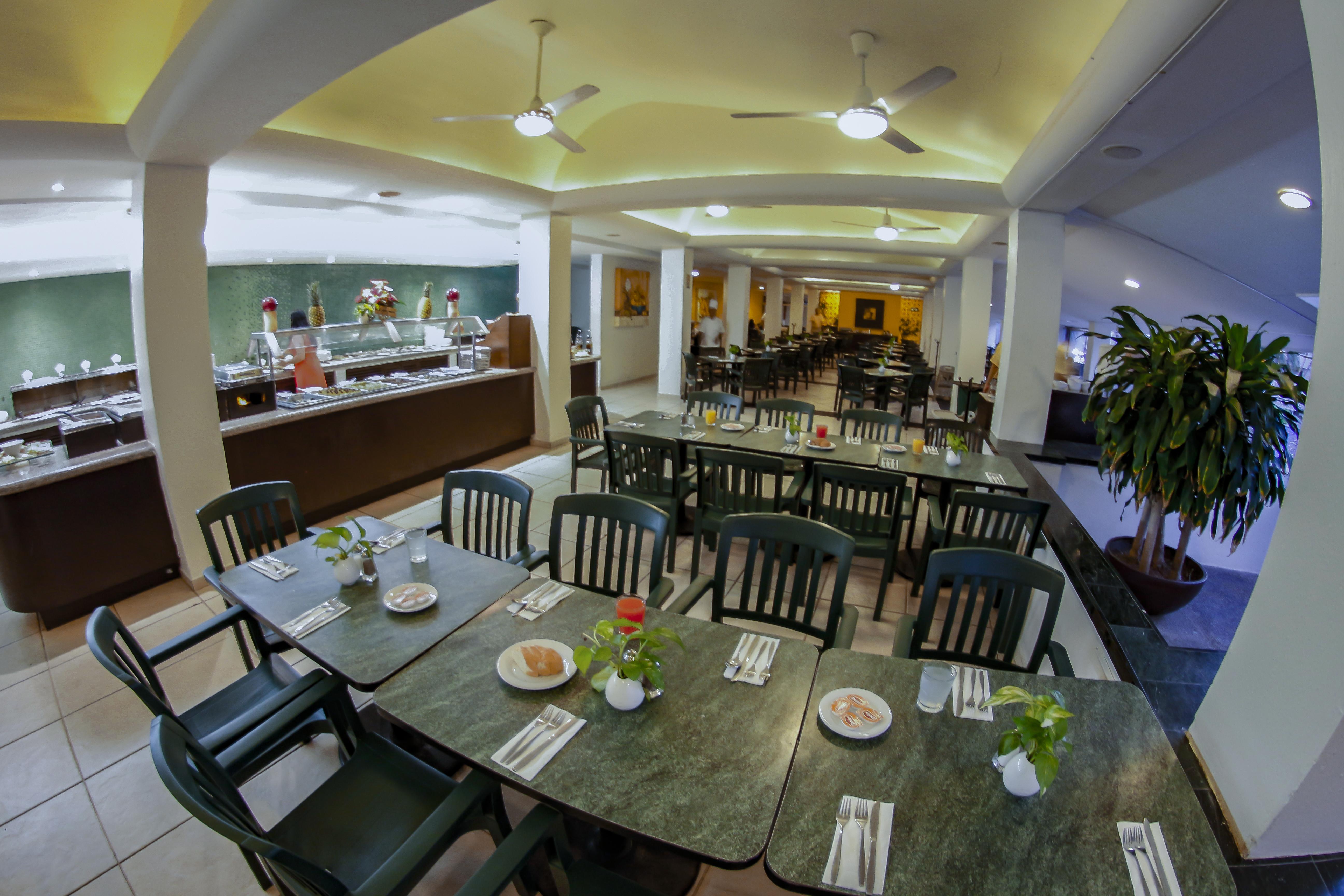 Plaza Pelicanos Club Beach Resort All Inclusive Puerto Vallarta Ngoại thất bức ảnh