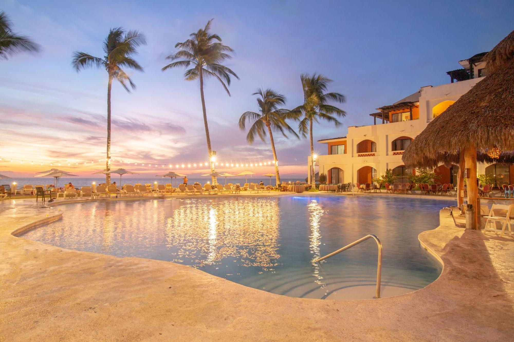 Plaza Pelicanos Club Beach Resort All Inclusive Puerto Vallarta Ngoại thất bức ảnh